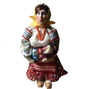 Vintage Russian Traditional Doll in a Traditional Russian Costume w/baby